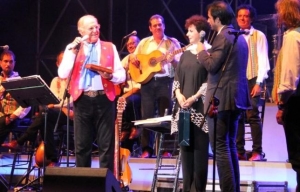 Renzo Arbore premiato a Rossano