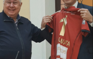 falcomatà con maglia