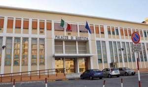 locri tribunale